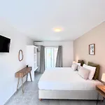Nisea Apartments
